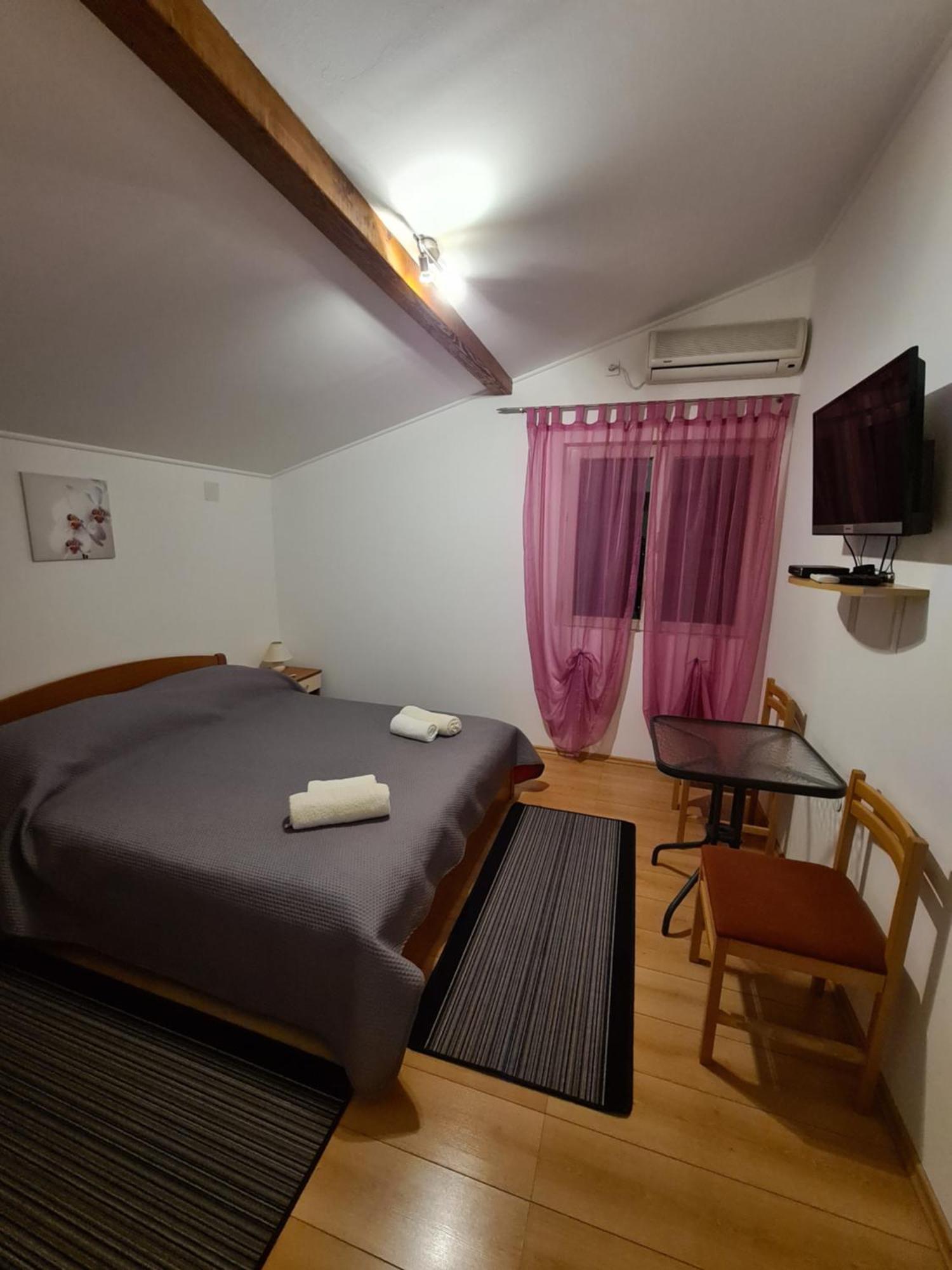Camp Krka Hotel Lozovac Exterior photo