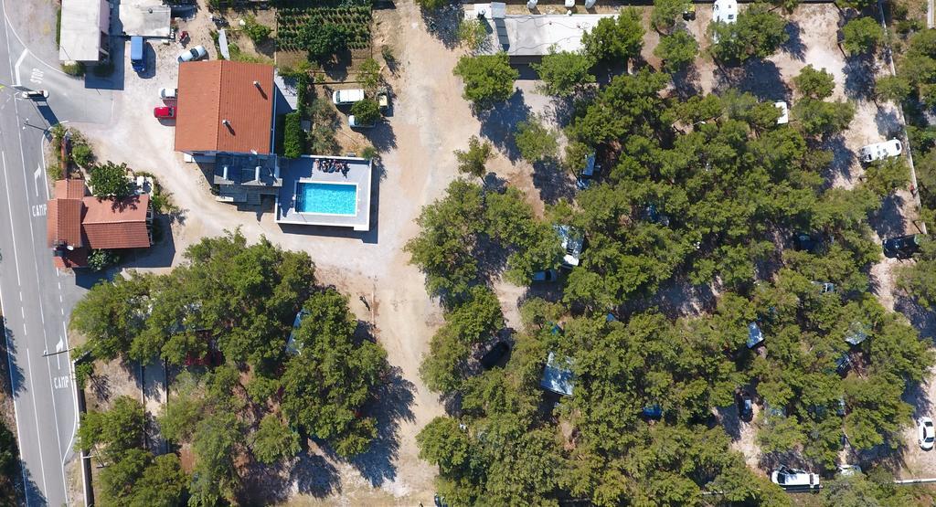 Camp Krka Hotel Lozovac Exterior photo